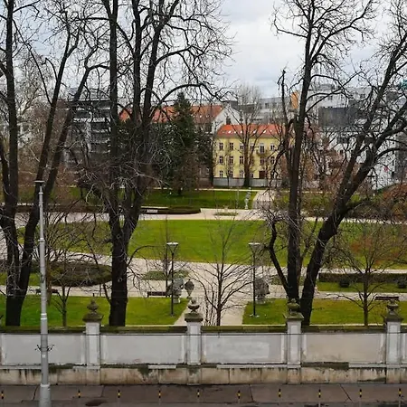 公寓 Presidential Palace - Historic & Old Town 布拉迪斯拉发